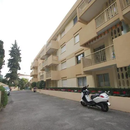 דירה 3p Calme Climatise Avec Terrasse, Vue Et Parking - Fr-1-196-373 מנטון